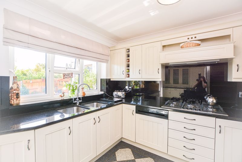 Property photo 3 of 26 Photo 4