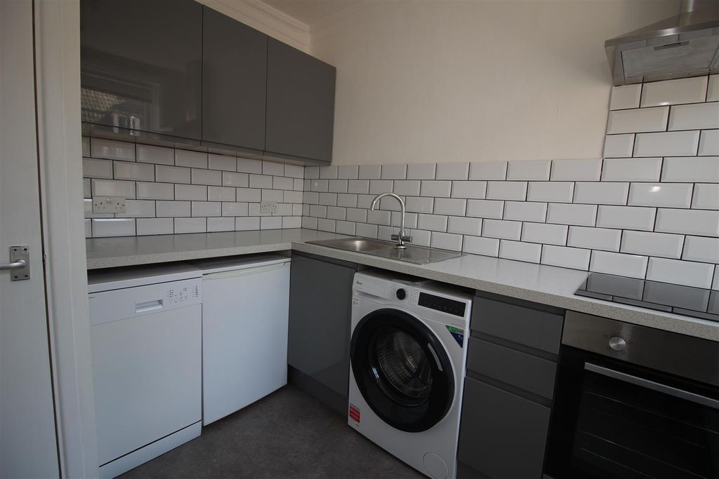 Property photo 2 of 15 Img_3082.Jpg