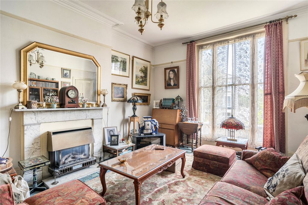 Property photo 3 of 11 Reception Room