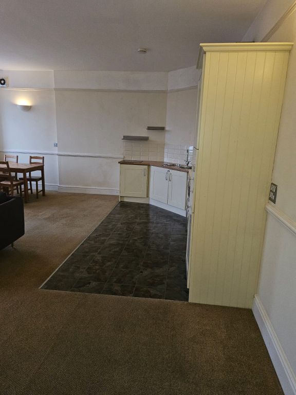 Property photo 2 of 12 Photo 7