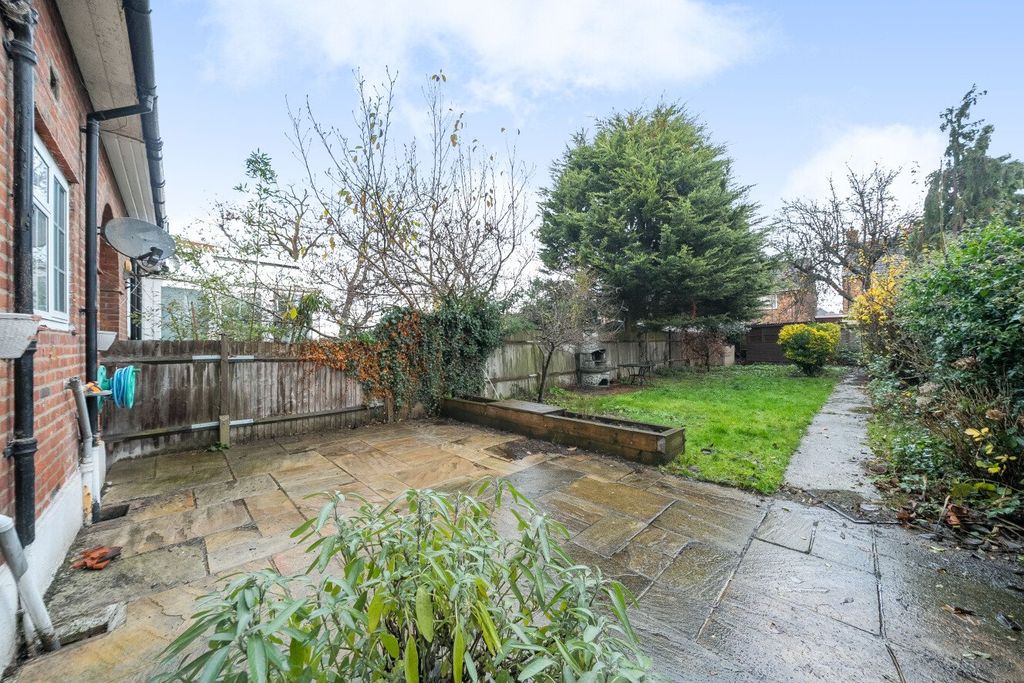 Property photo 3 of 23 Picture No. 19