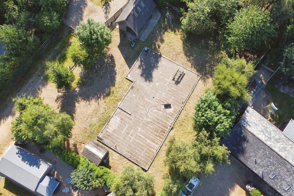 Property photo 1 of 10