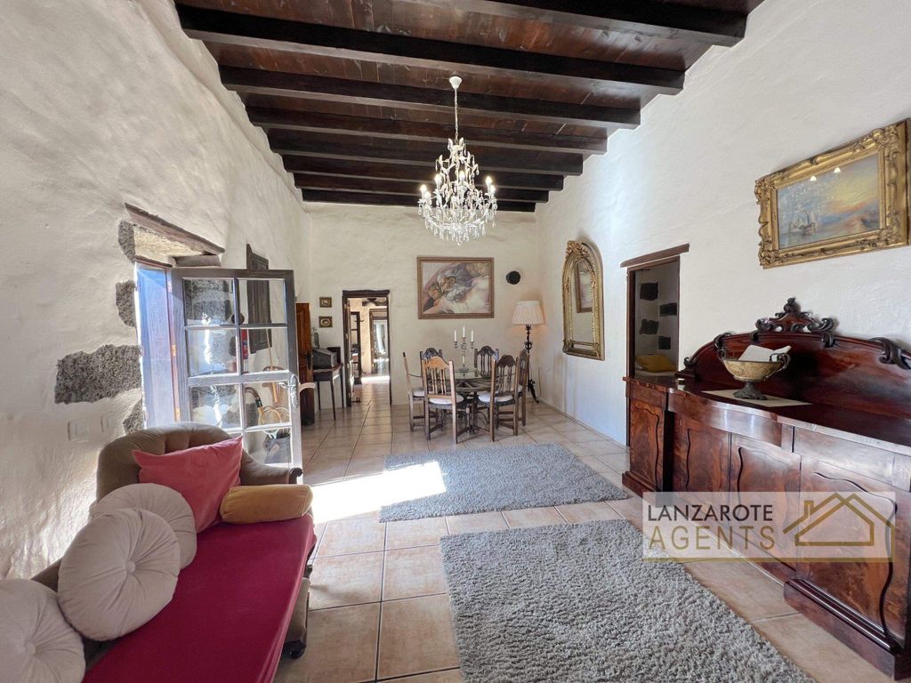 Property photo 2 of 45