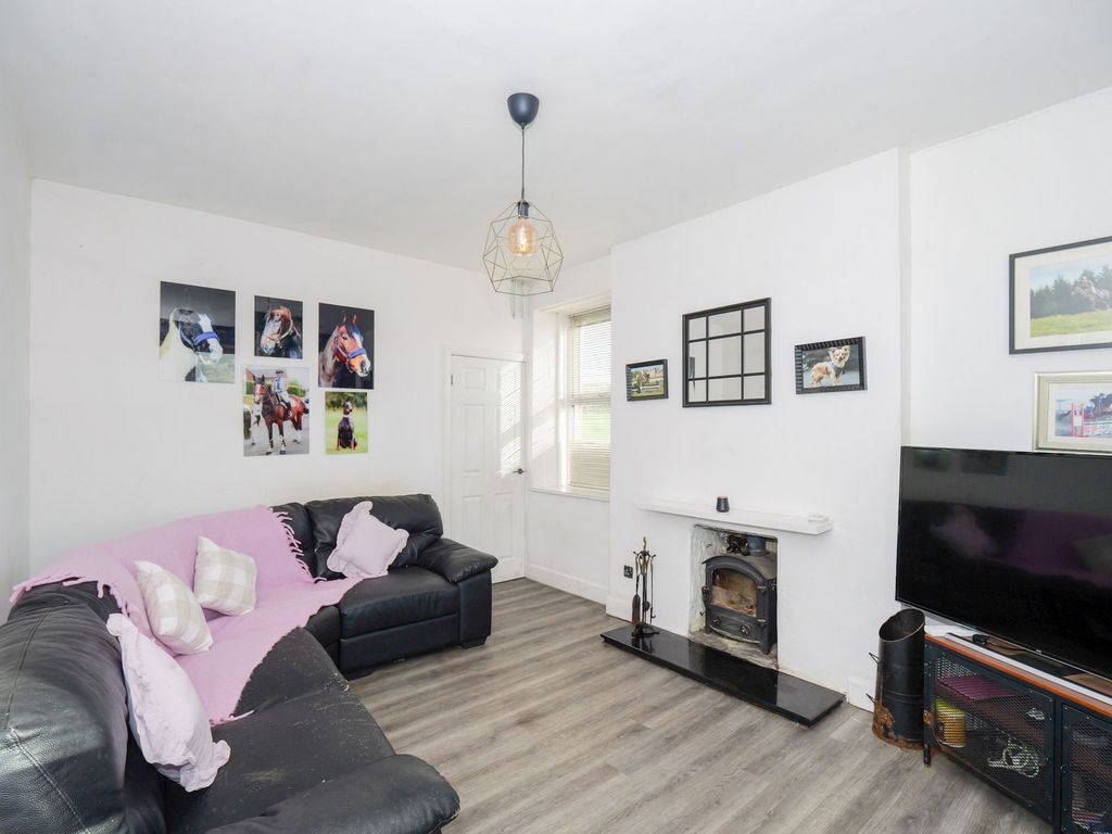 Property photo 3 of 26