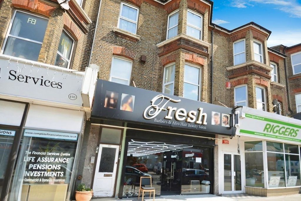 Property photo 1 of 6