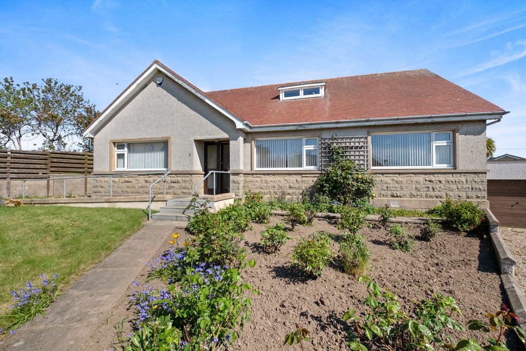 Property photo 2 of 24