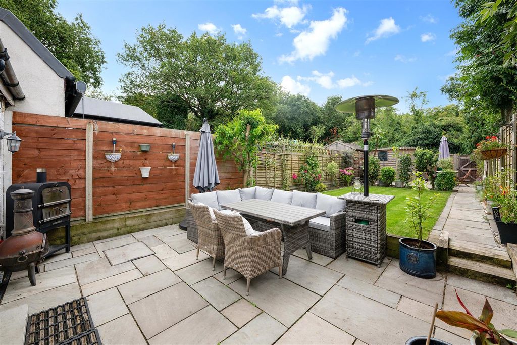 Property photo 3 of 15 Downs Road, 10- (21).Jpg