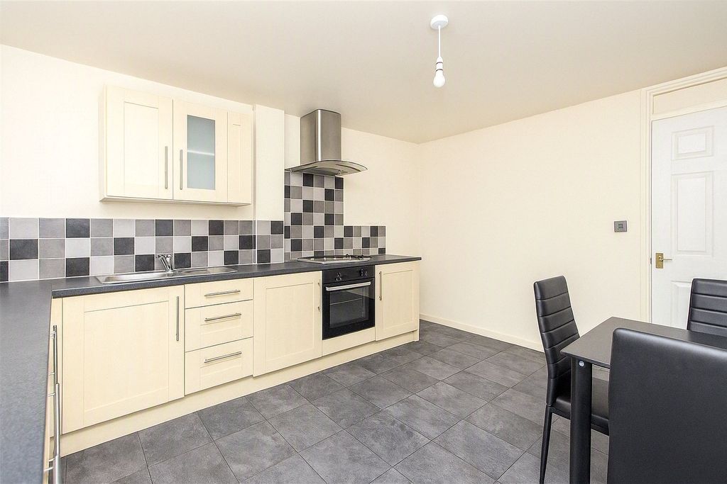 Property photo 2 of 8 Picture No. 09