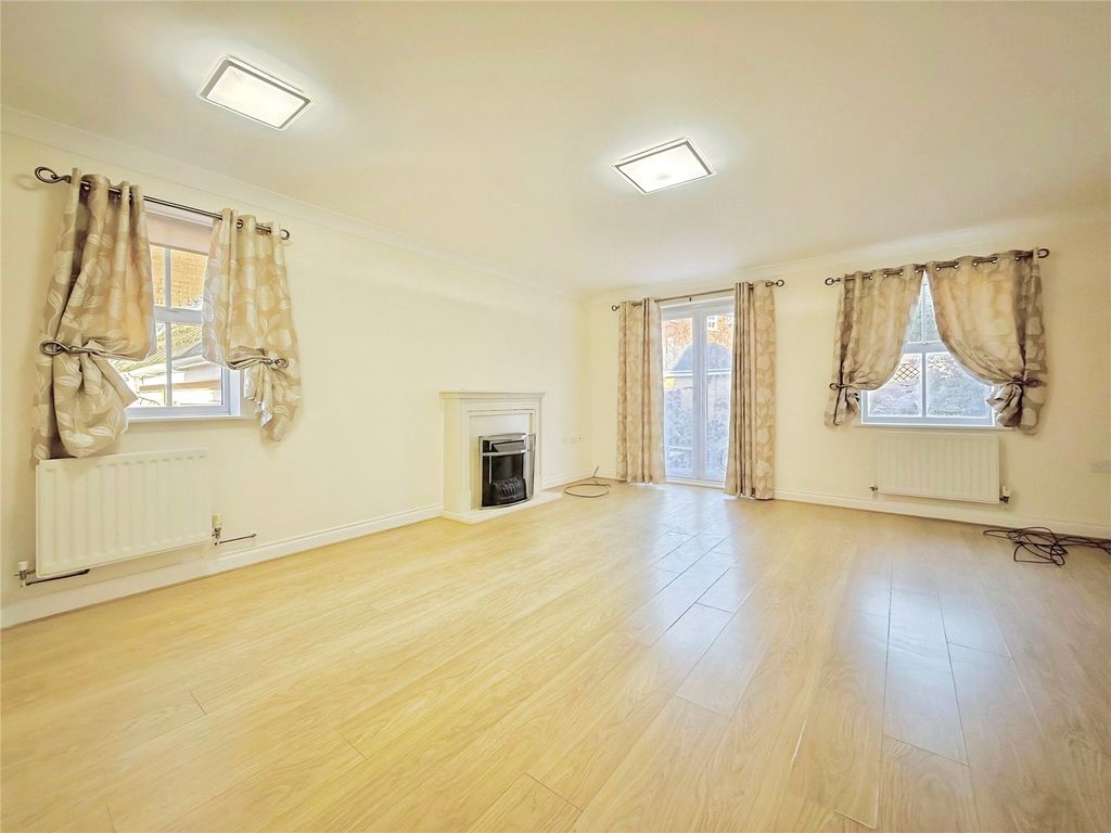 Property photo 3 of 18 Picture No. 50