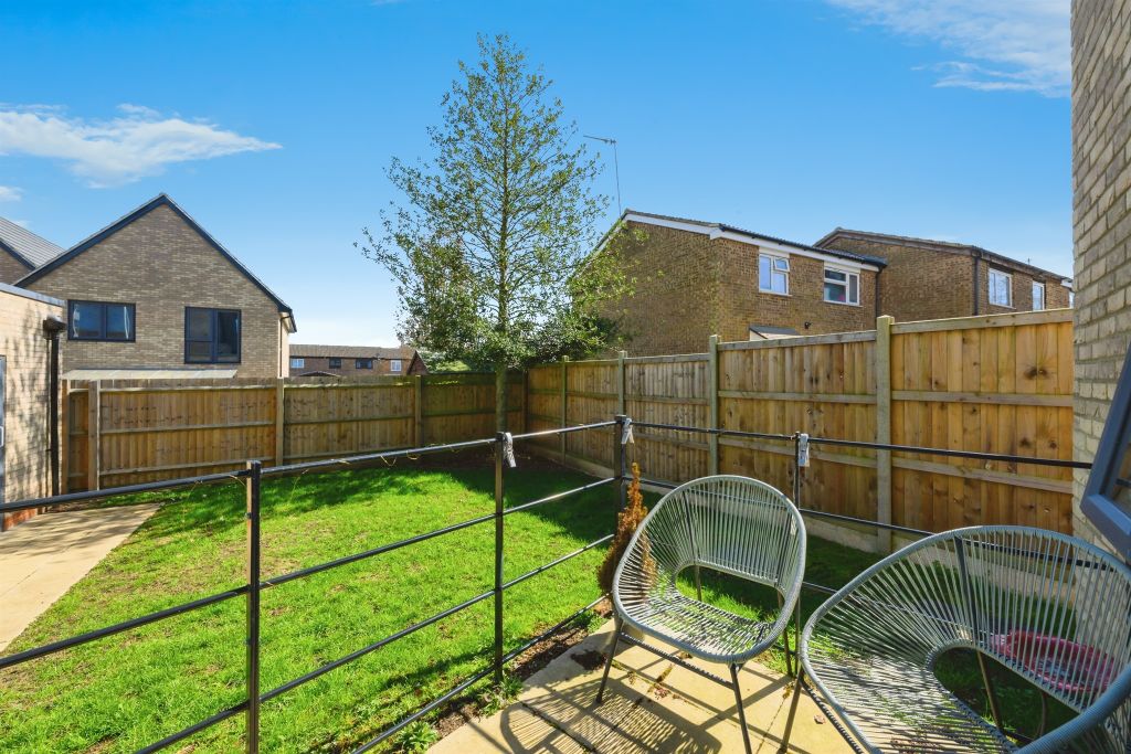 Property photo 2 of 13
