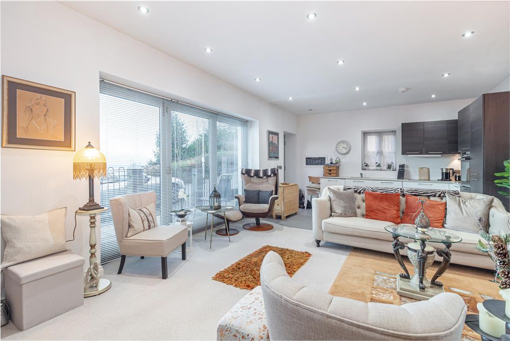 Property photo 2 of 23 Living-Room-5.Jpg