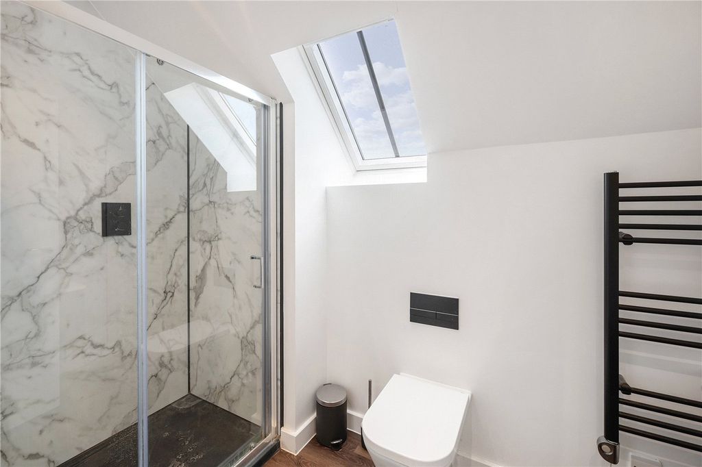 Additional image 8 of 2 bed flat for saleThe Avenue, Beckenham BR3