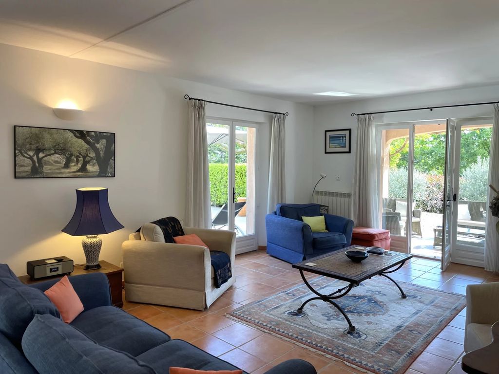 Property photo 2 of 22