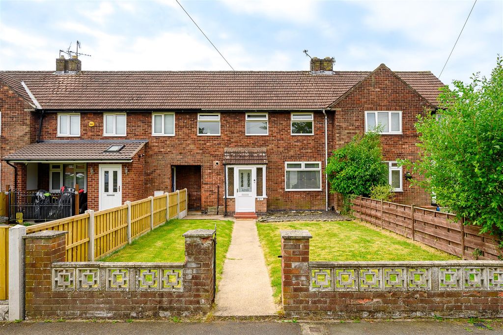 Property photo 1 of 15 External