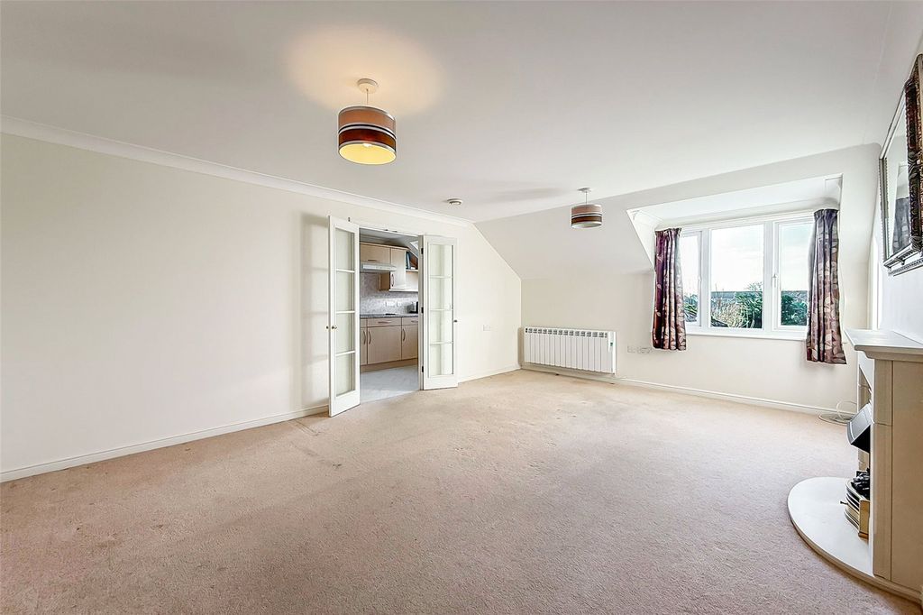 Property photo 2 of 14 Picture No. 30