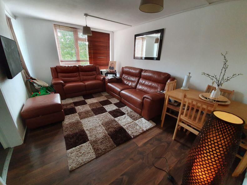 Property photo 2 of 5 Living Room