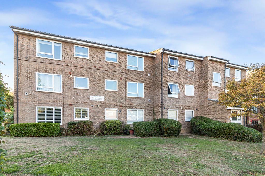 Property photo 1 of 16 External