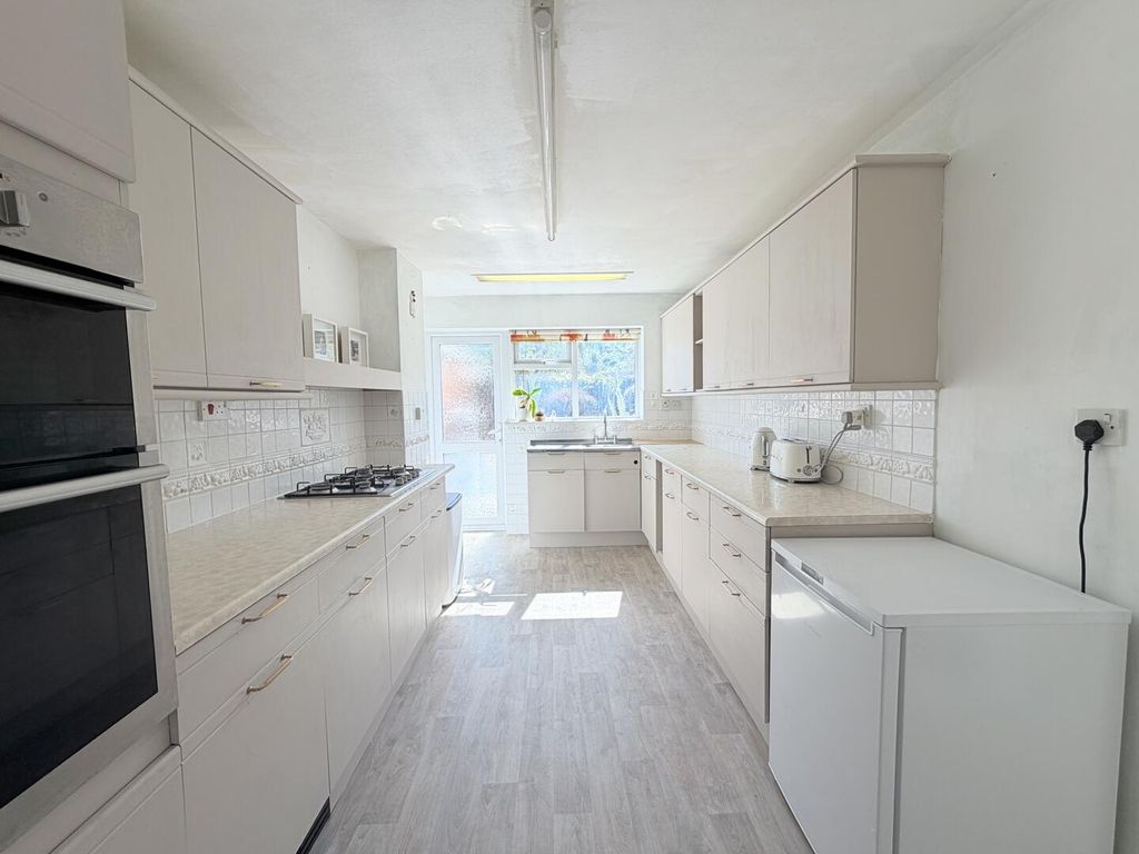 Property photo 2 of 13 Kitchen