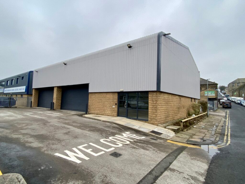 Property photo 1 of 11