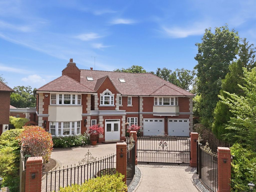 Property photo 2 of 56