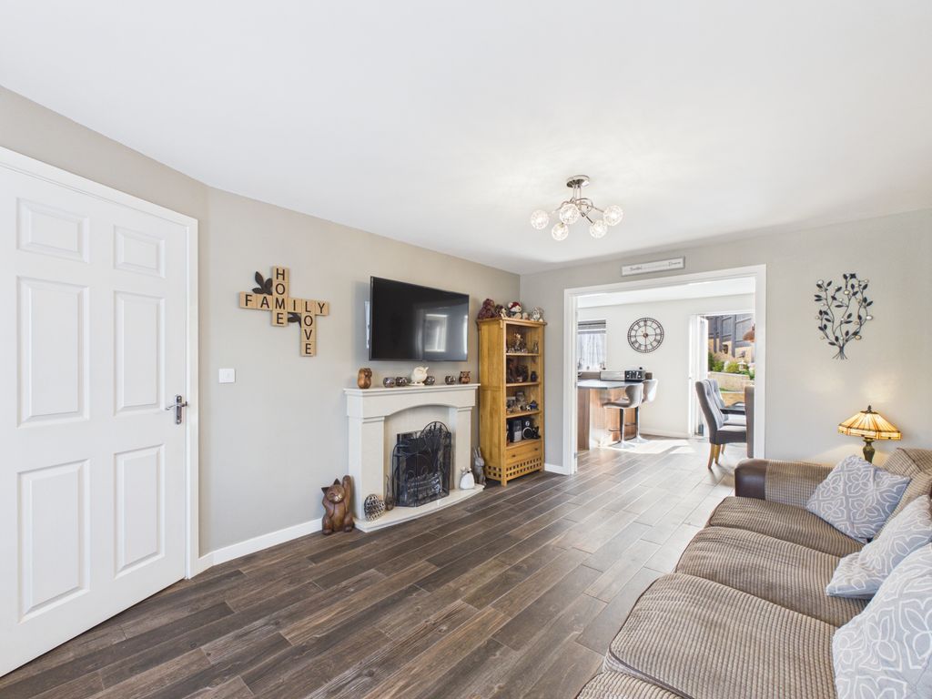 Property photo 2 of 30