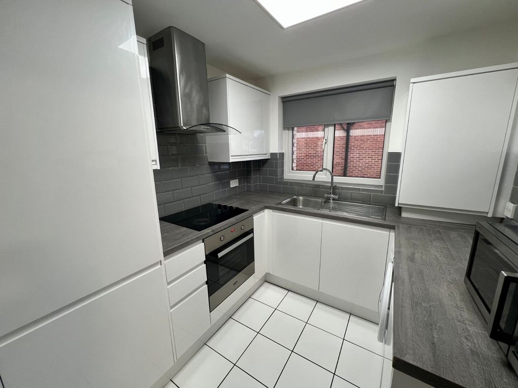 Property photo 3 of 10 Picture No. 24