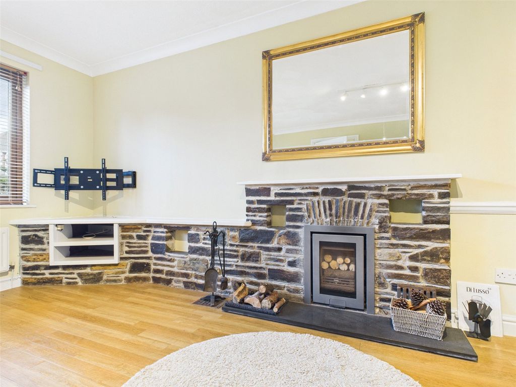 Property photo 2 of 22 Picture No. 24