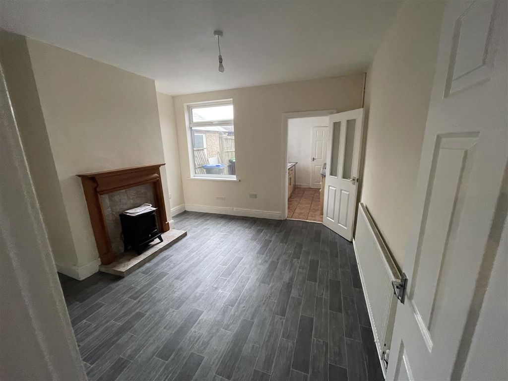 Property photo 2 of 8 Img_2660.Jpg