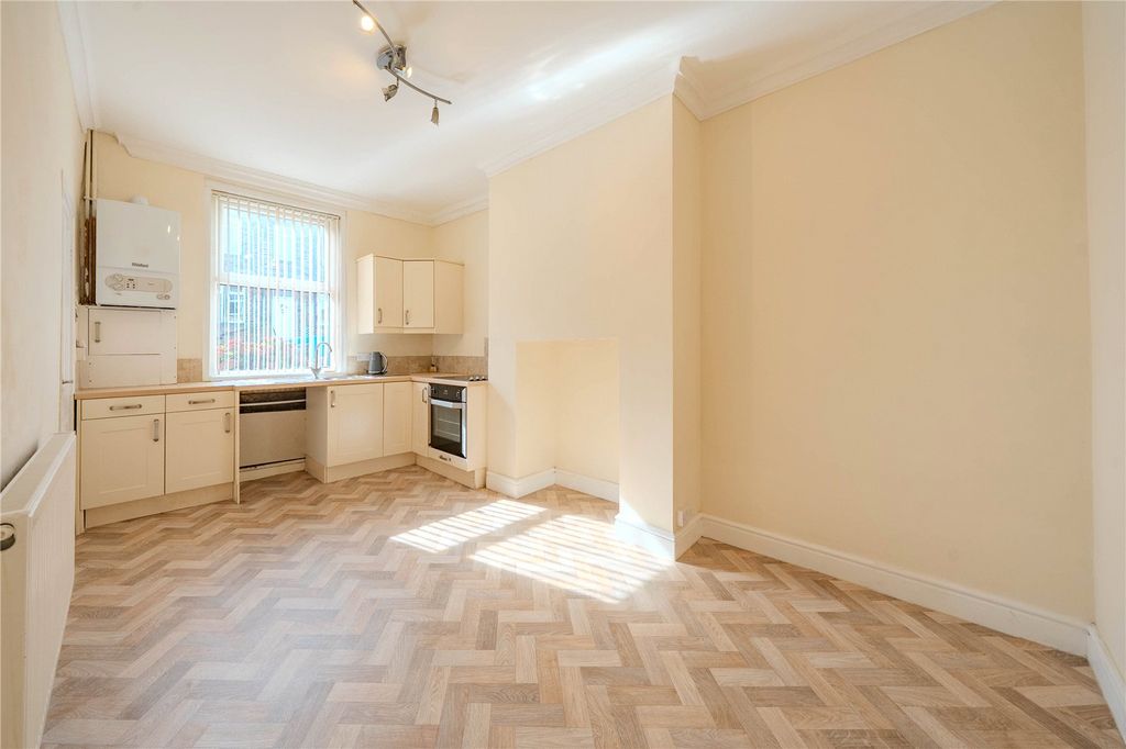 Property photo 2 of 11 Picture No. 39