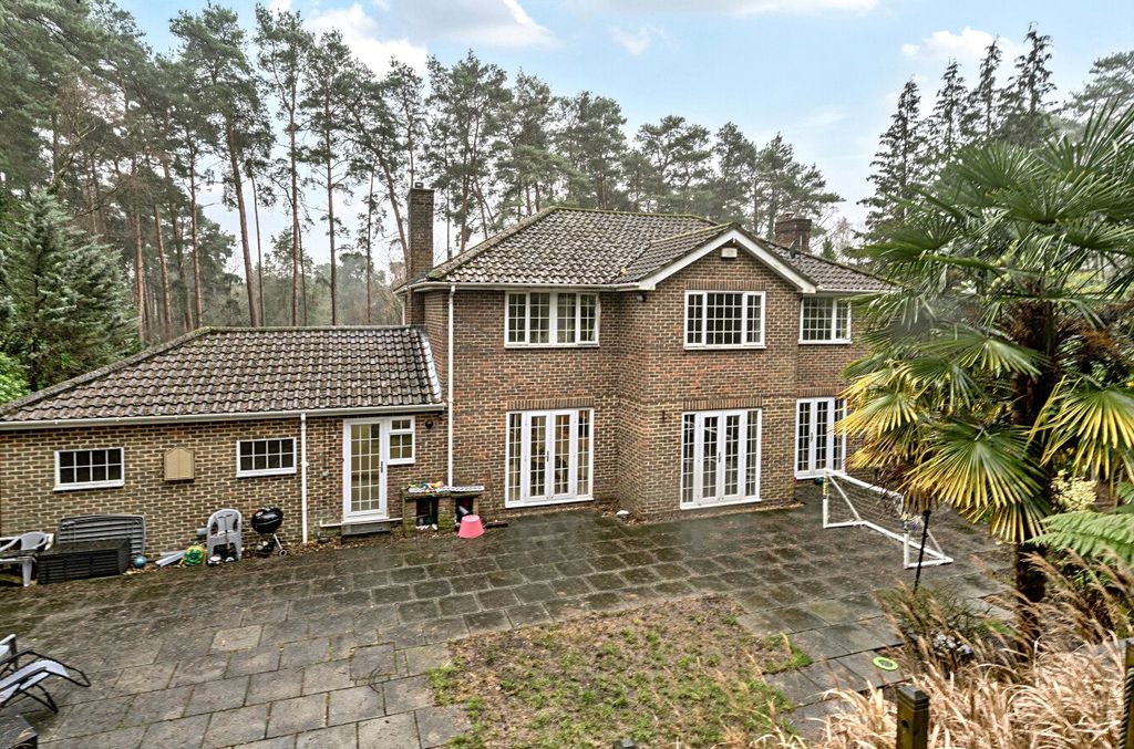 Property photo 2 of 29 Picture No. 08