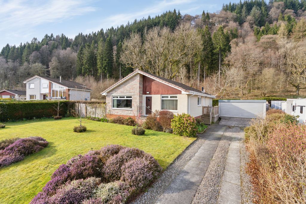 Property photo 1 of 30