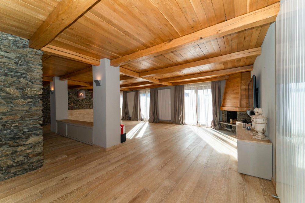 Property photo 3 of 35