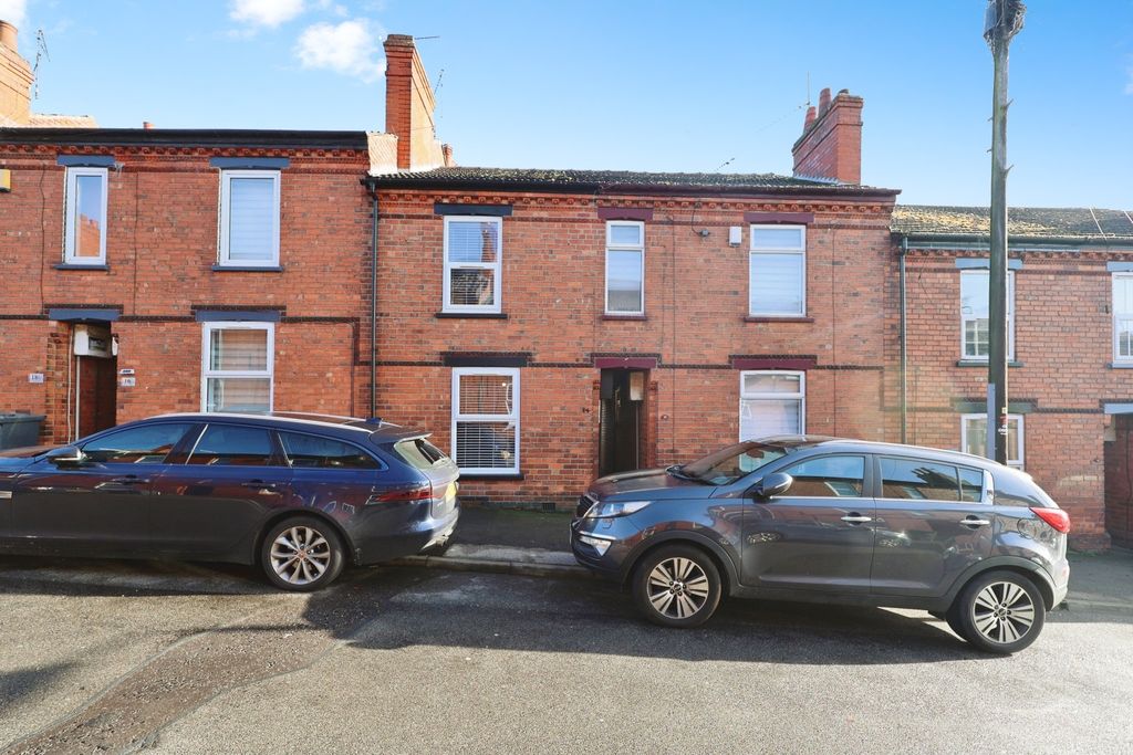 Property photo 1 of 18 4831342