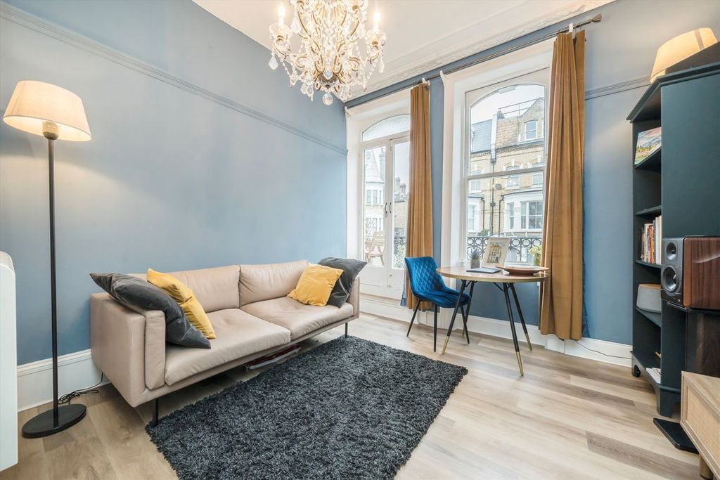 Property photo 2 of 6