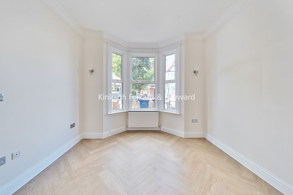 Property photo 1 of 15 Picture No. 06