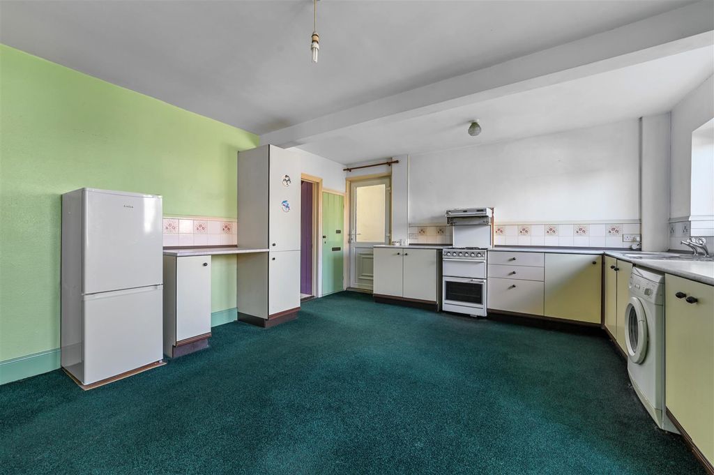 Property photo 2 of 15 Kitchen Dining Room