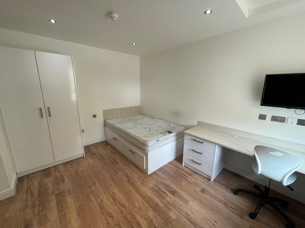 Property photo 2 of 4