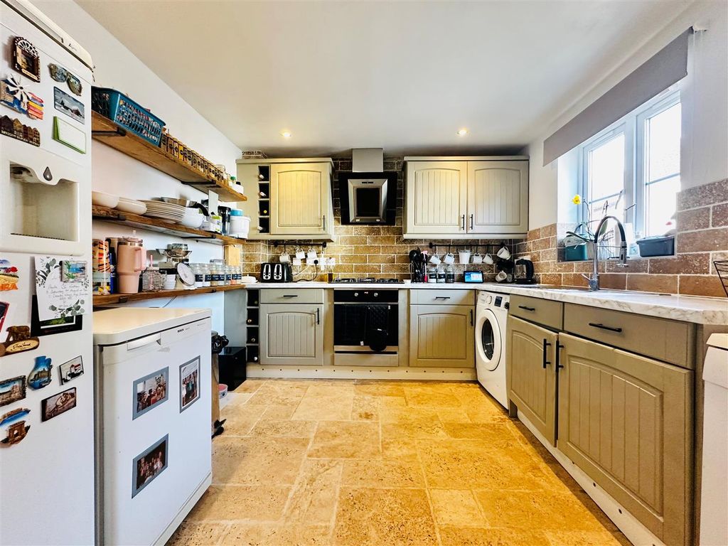 Property photo 2 of 13 Kitchen.Jpg