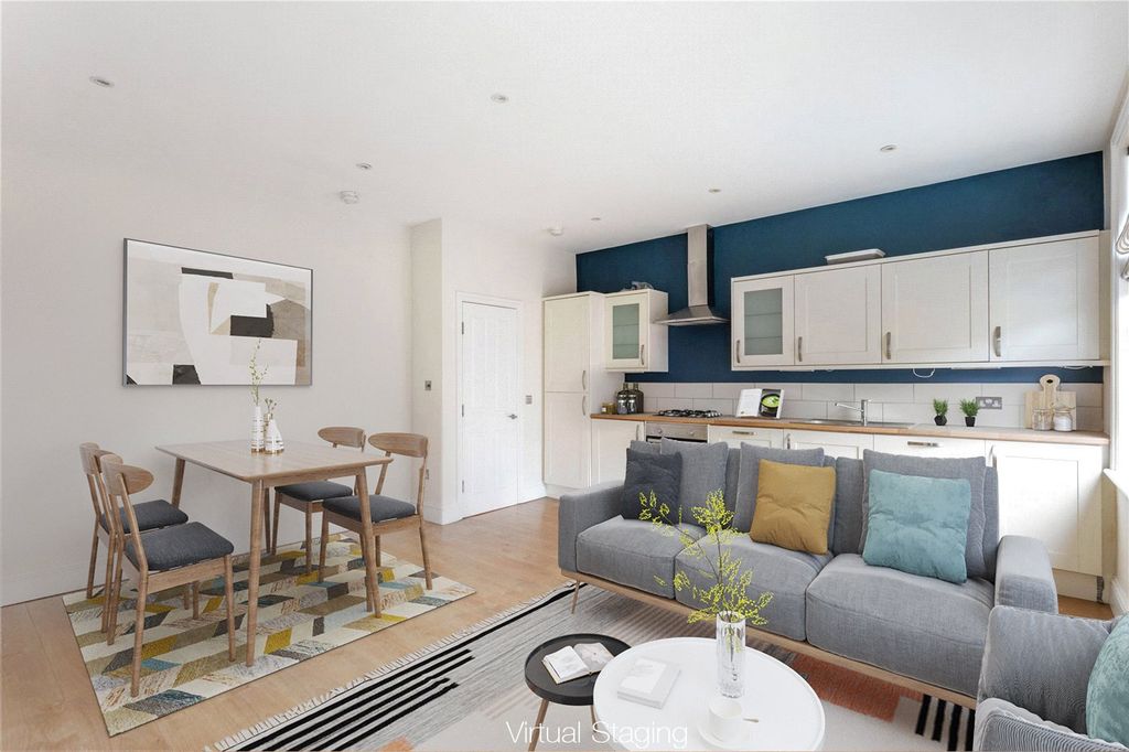 Property photo 2 of 8 Picture No. 25