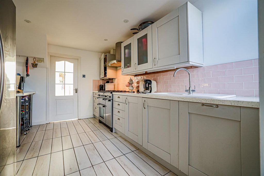 Property photo 3 of 19 980A9990.Jpg