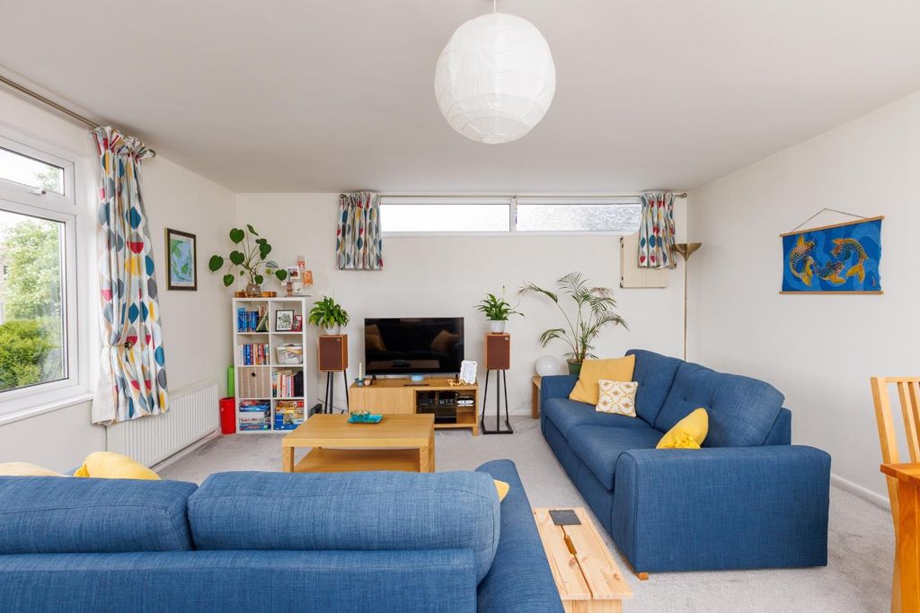 Property photo 1 of 20 Tff 17 Fernbank Road-19.Jpg