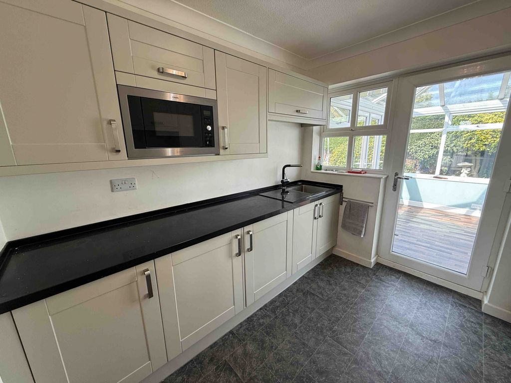Property photo 3 of 13 Gallery