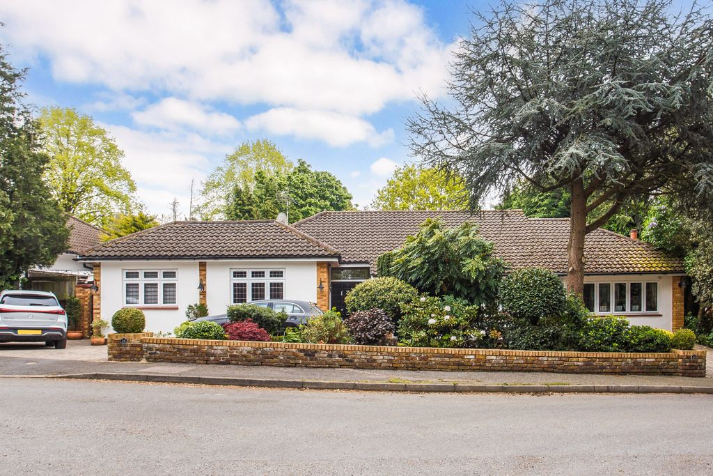 Property photo 1 of 22