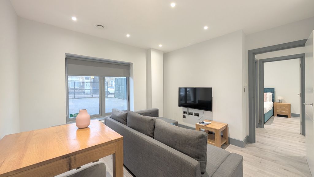 Property photo 2 of 6 Image