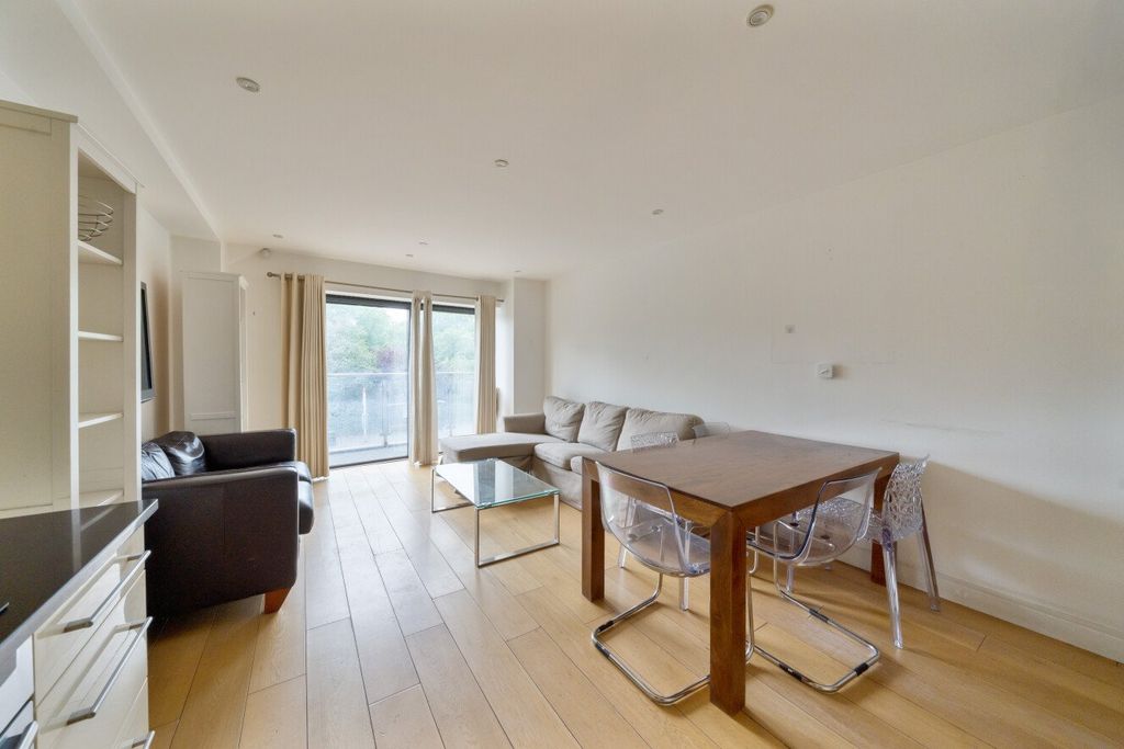 Property photo 3 of 14 Picture No. 09