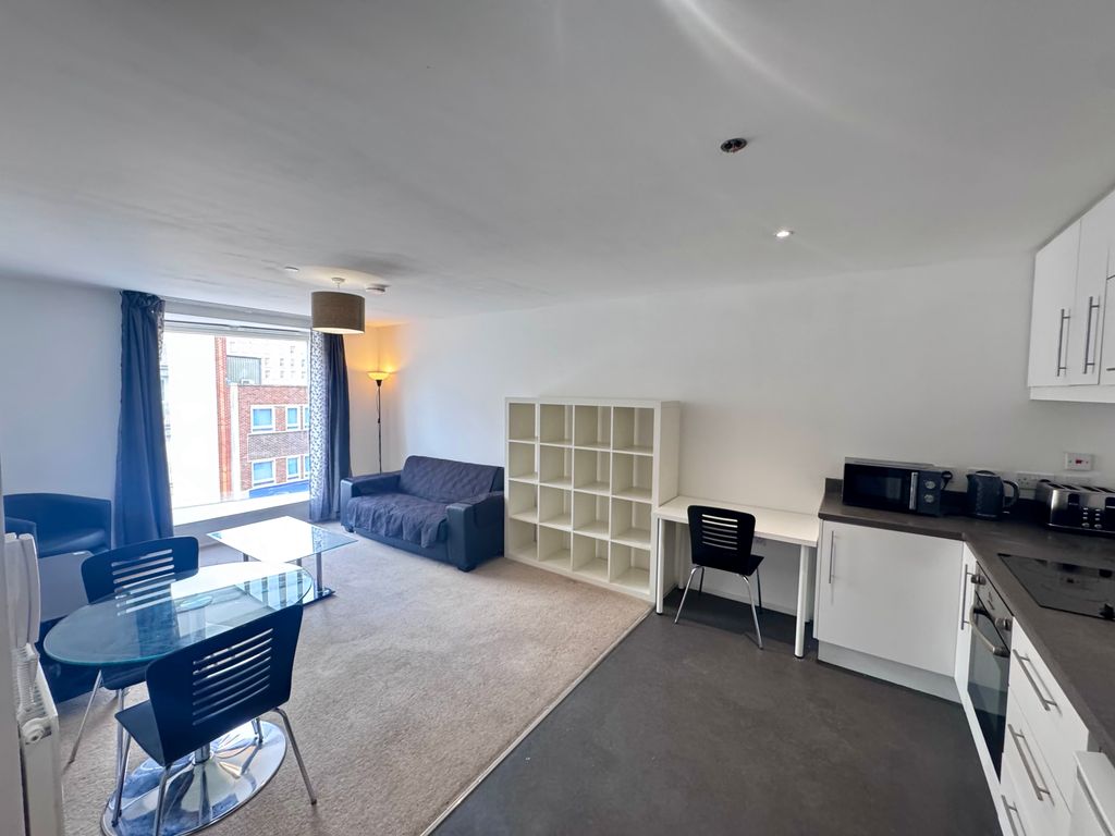 Property photo 2 of 9