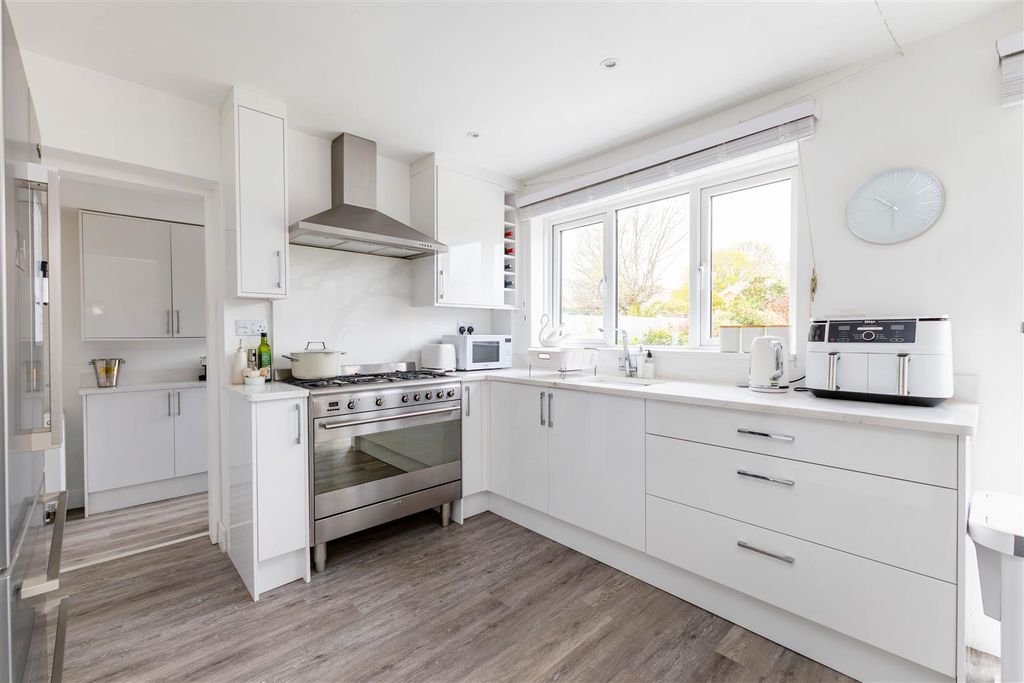 Property photo 3 of 20 Img_3554.Jpg