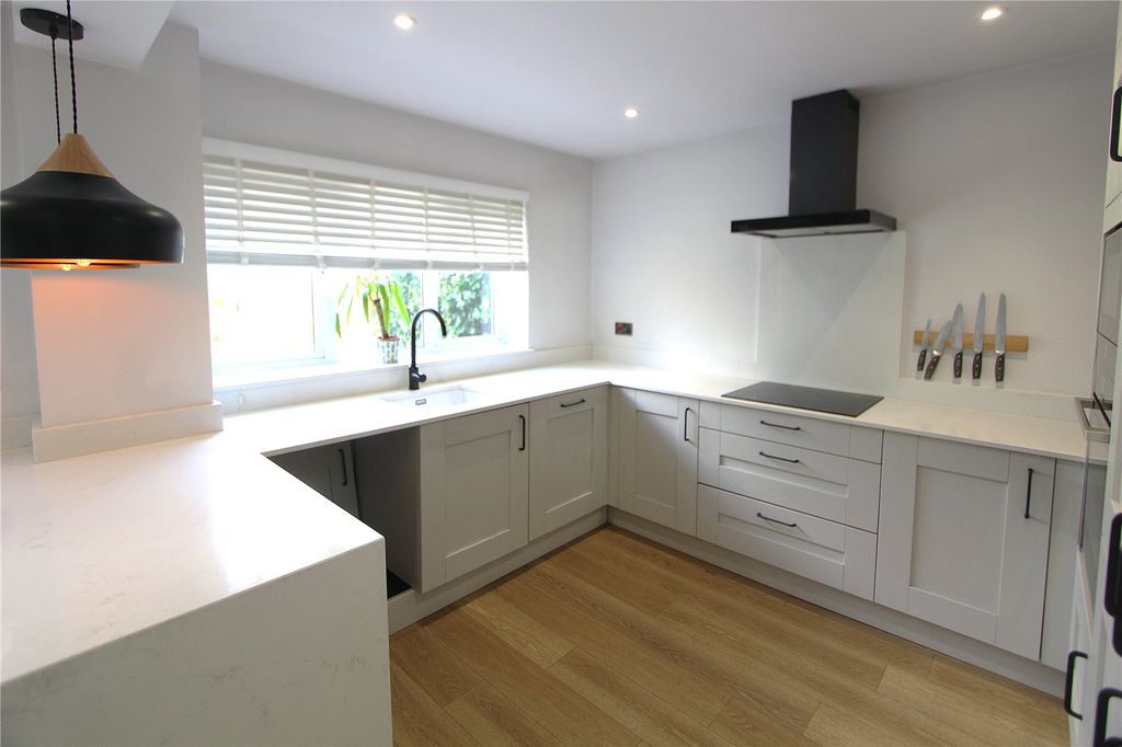Property photo 2 of 16 Picture No. 02