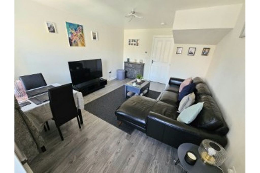 Property photo 2 of 18 Living Room