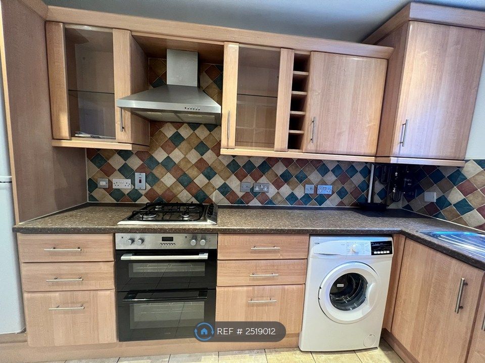 Property photo 3 of 22 Kitchen